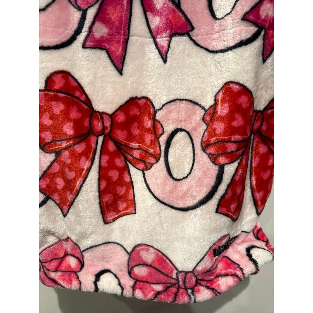 Viral Betsey Johnson Pink Bow XOXO Blanket